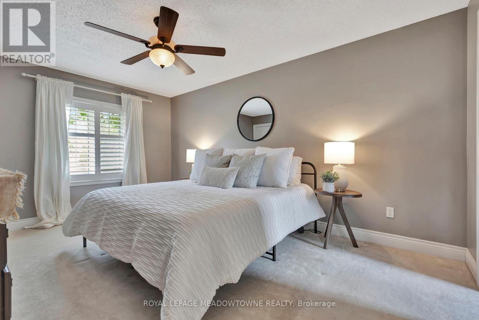 1 Woodspring Court E, Hamilton, Ontario  L8N 2Z7 - Photo 17 - X12059098
