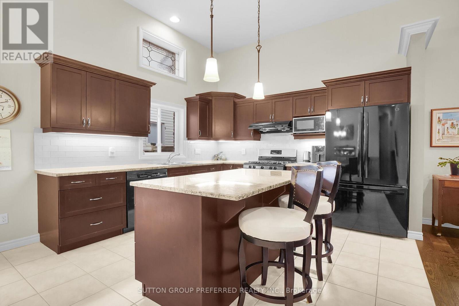 2039 Springridge Drive, London North, Ontario  N5X 0H1 - Photo 10 - X12059305