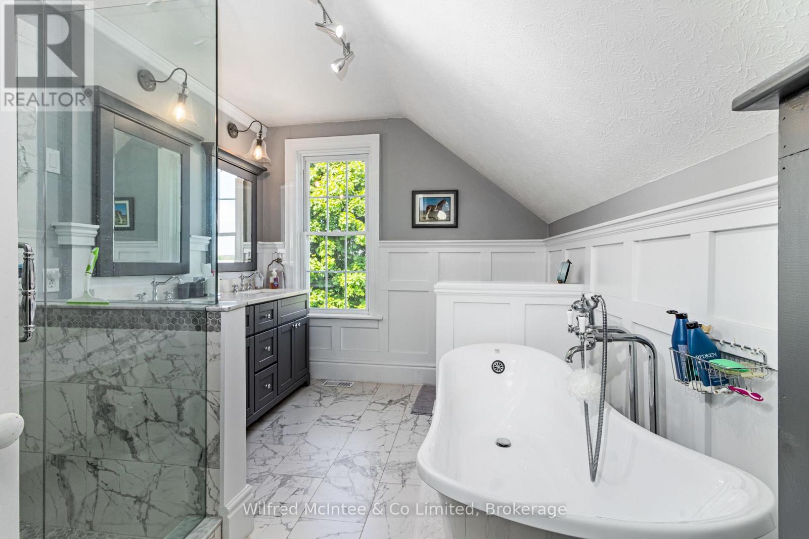 952 Bruce Road 23, Kincardine, Ontario  N0G 2T0 - Photo 13 - X12059209