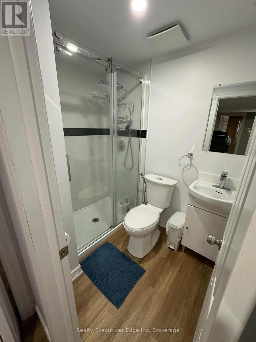 4 - 5982 Dunn Street, Niagara Falls, Ontario  L2G 7J9 - Photo 22 - X12059304