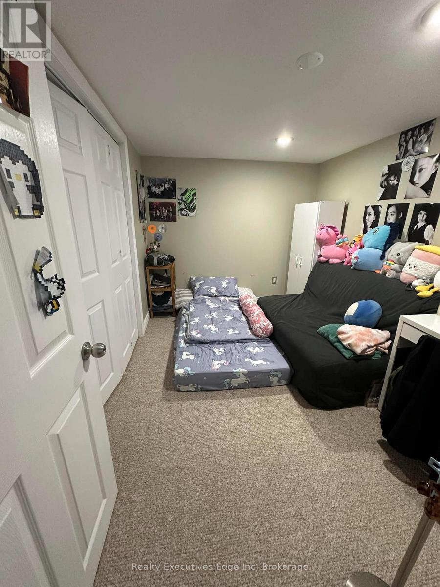 4 - 5982 Dunn Street, Niagara Falls, Ontario  L2G 7J9 - Photo 25 - X12059304