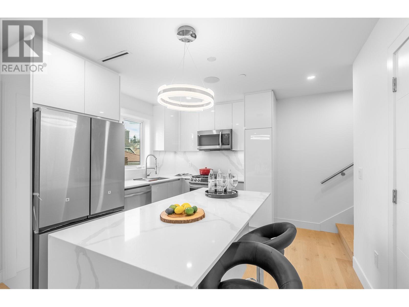 3511 Triumph Street, Vancouver, British Columbia  V5K 1V2 - Photo 8 - R2985660