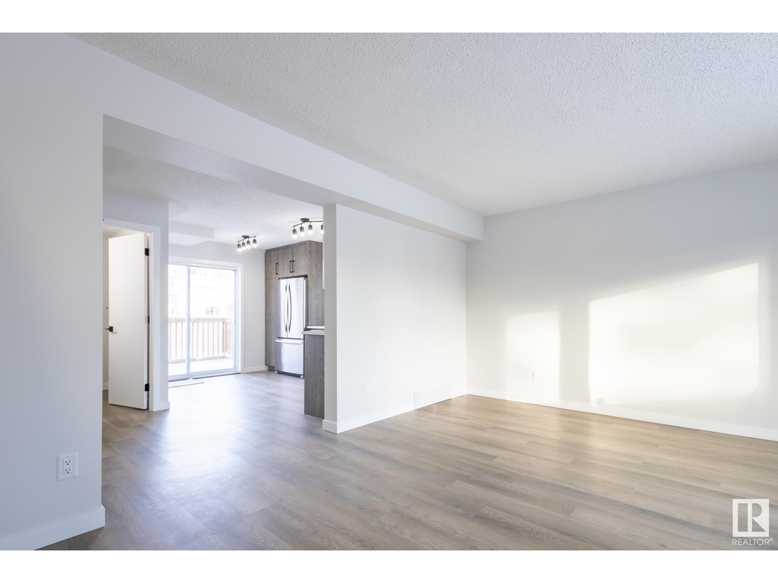 Property at 12940 120 ST NW image 2