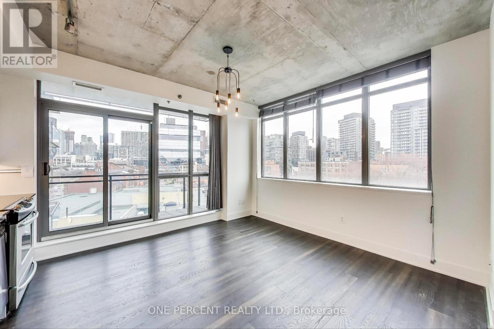 601 - 90 Trinity Street, Toronto, Ontario  M5A 0E4 - Photo 2 - C12059182