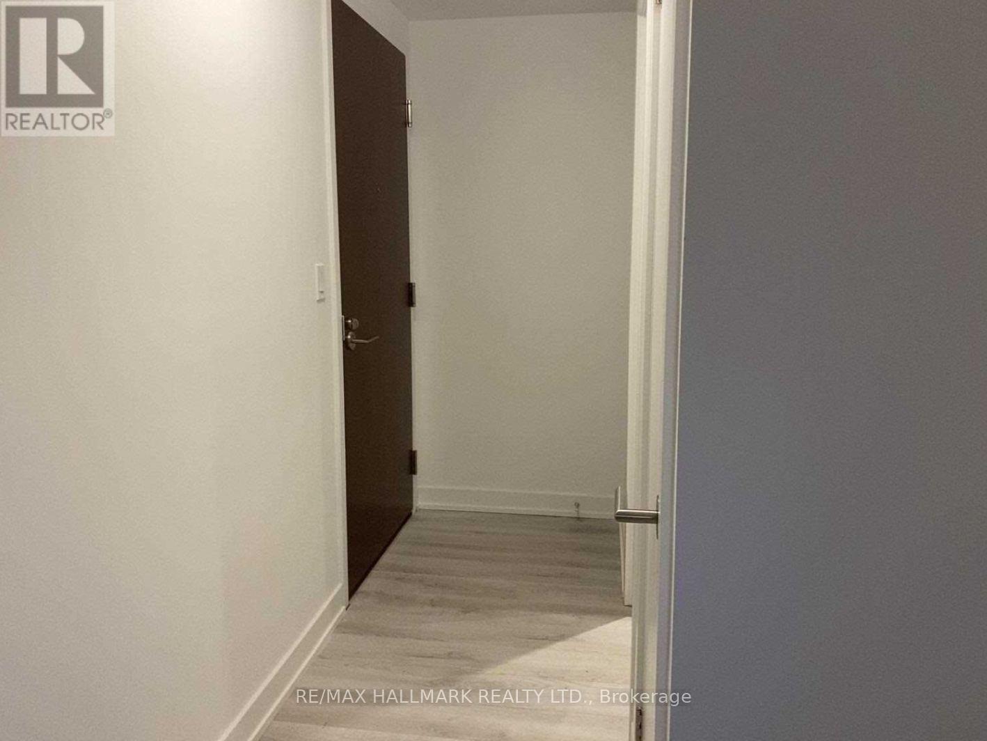1505 - 120 Varna Drive, Toronto, Ontario  M6A 0B3 - Photo 4 - C12059330