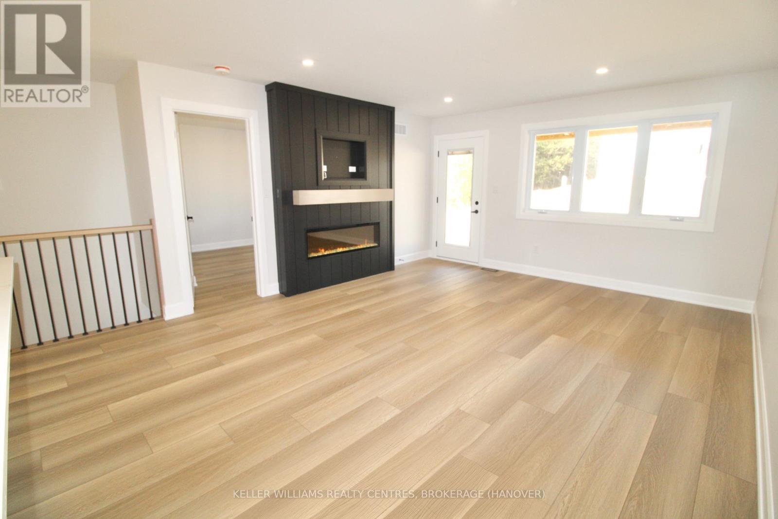 853 22nd Avenue A, Hanover, Ontario  N4N 0C5 - Photo 7 - X10846424