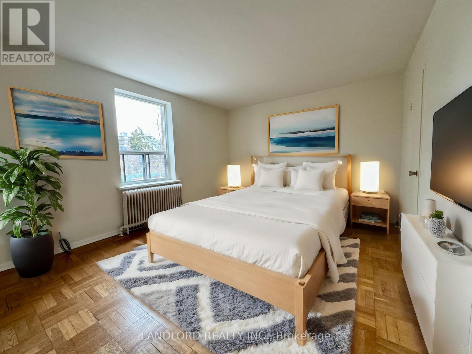 4 - 2696 Lake Shore Boulevard W, Toronto (Mimico), Ontario  M8V 1G8 - Photo 4 - W12059148