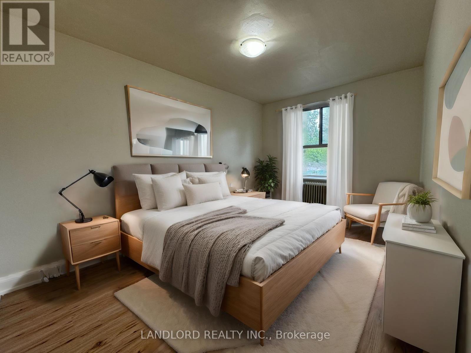 4 - 2696 Lake Shore Boulevard W, Toronto (Mimico), Ontario  M8V 1G8 - Photo 6 - W12059148