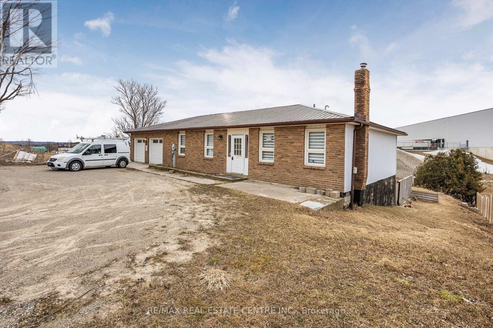 Property at 205386 COUNTY RD 109 image 3