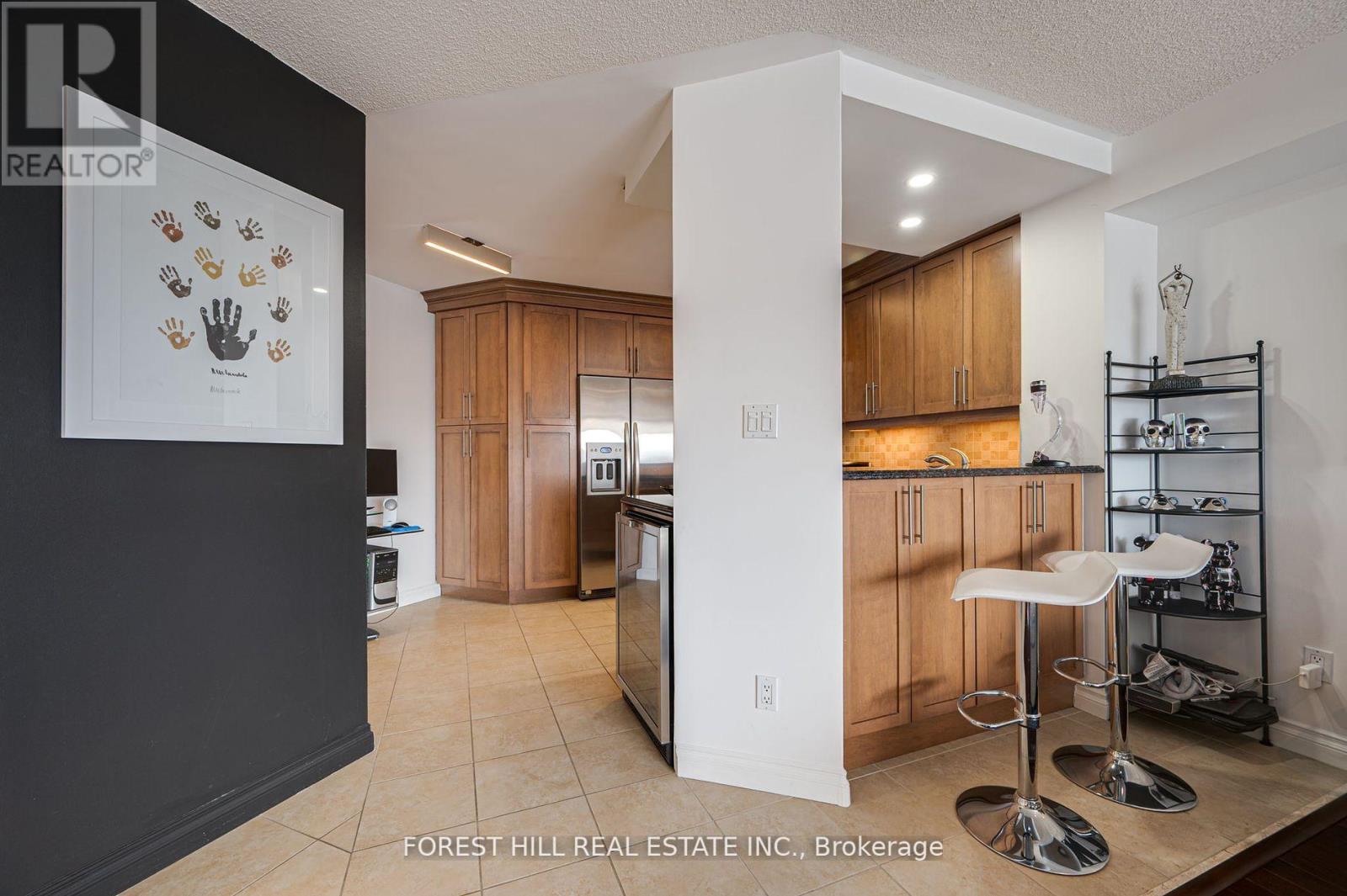 707 - 2267 Lakeshore Boulevard W, Toronto, Ontario  M8V 3X2 - Photo 7 - W12059320
