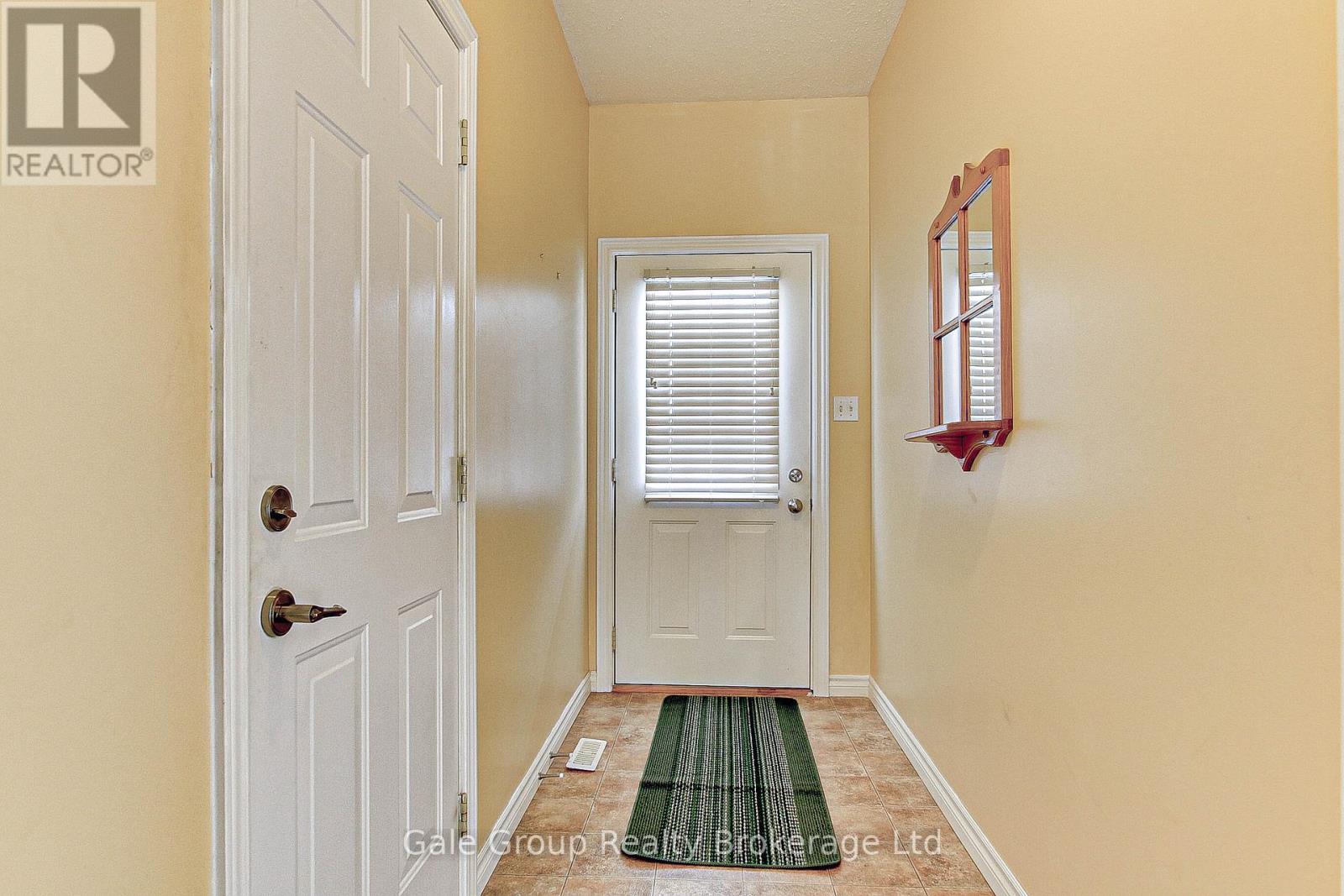 7 - 350 Victoria Street E, Ingersoll, Ontario  N5C 2N4 - Photo 2 - X12059471