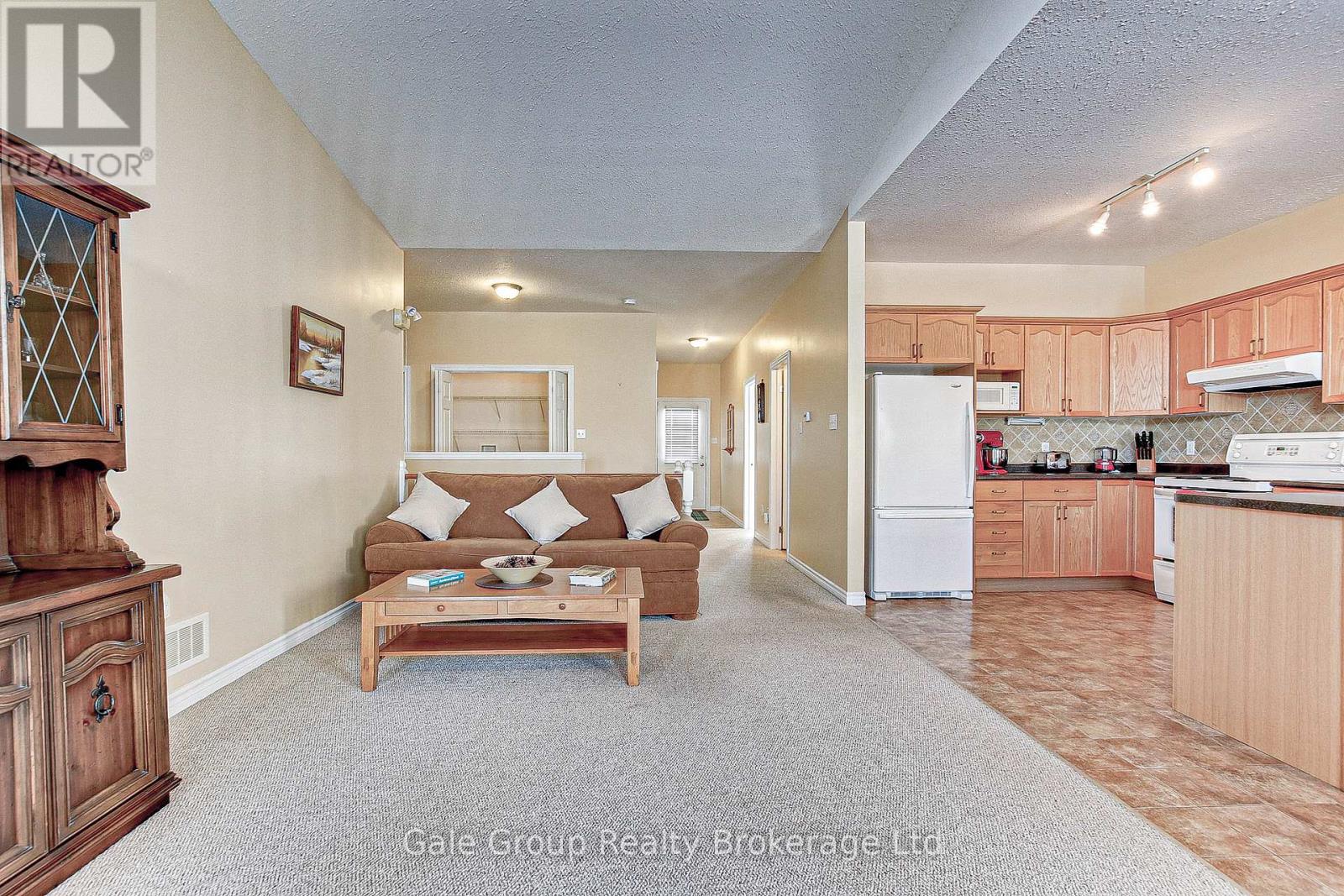 7 - 350 Victoria Street E, Ingersoll, Ontario  N5C 2N4 - Photo 8 - X12059471