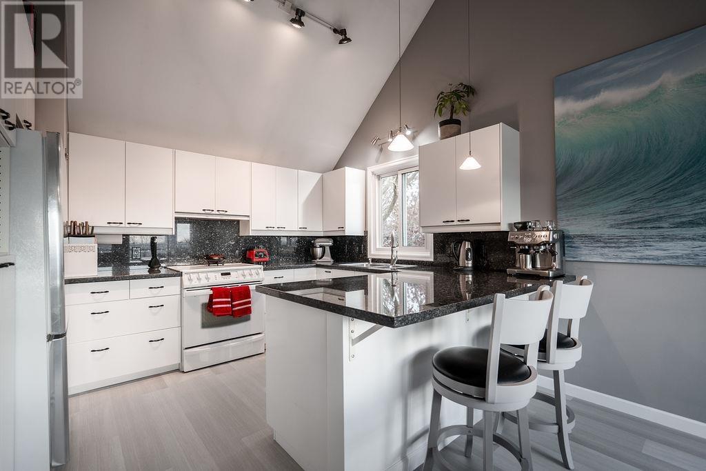 202 223 E Keith Road, North Vancouver, British Columbia  V7L 1V4 - Photo 4 - R2985669