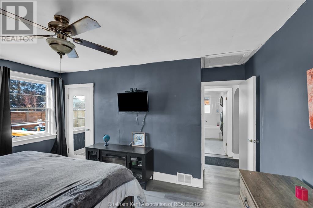 Property at 228 Delaware AVENUE North image 5