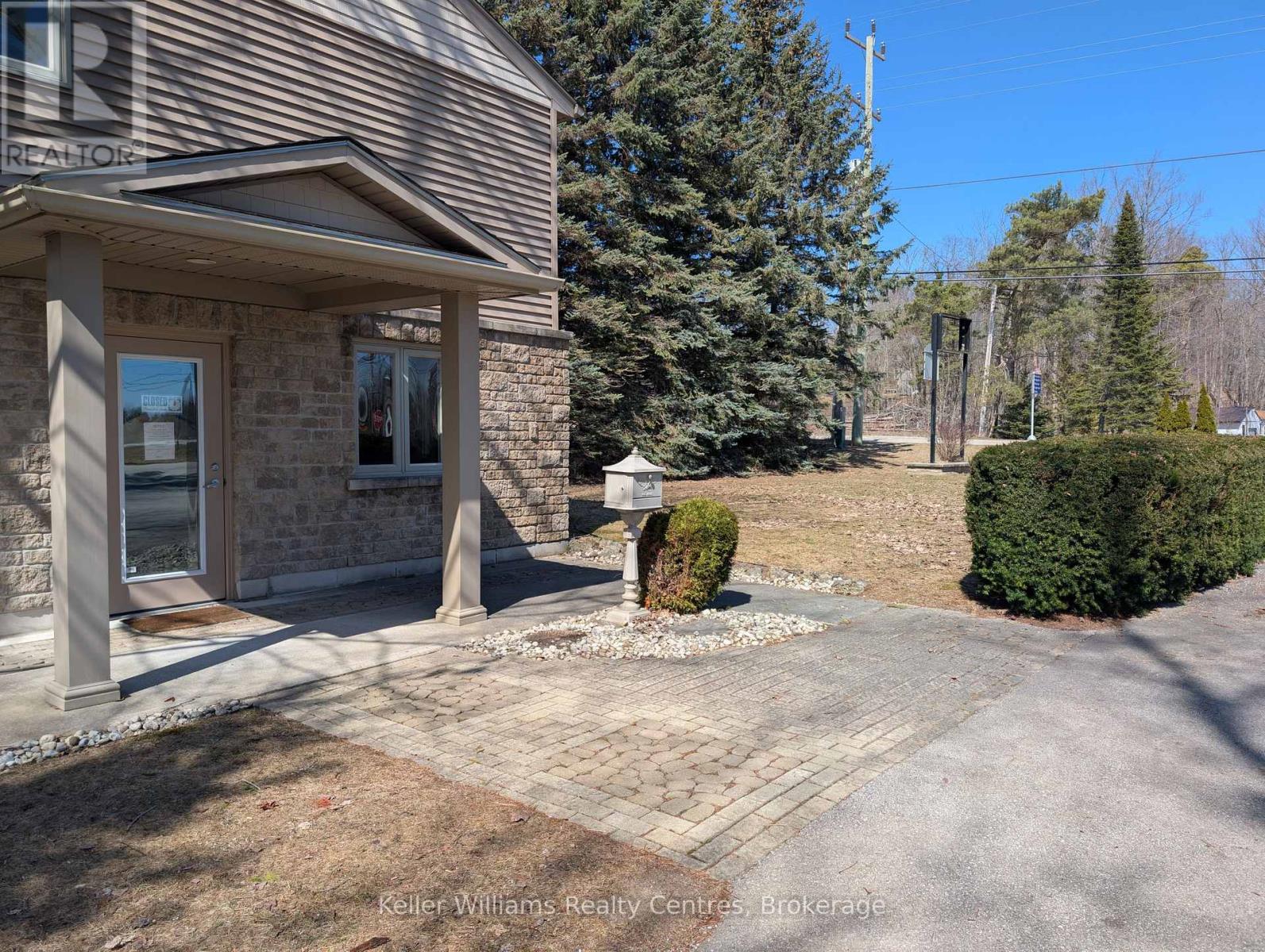 660 Main Street, South Bruce Peninsula, Ontario  N0H 2T0 - Photo 34 - X11932268