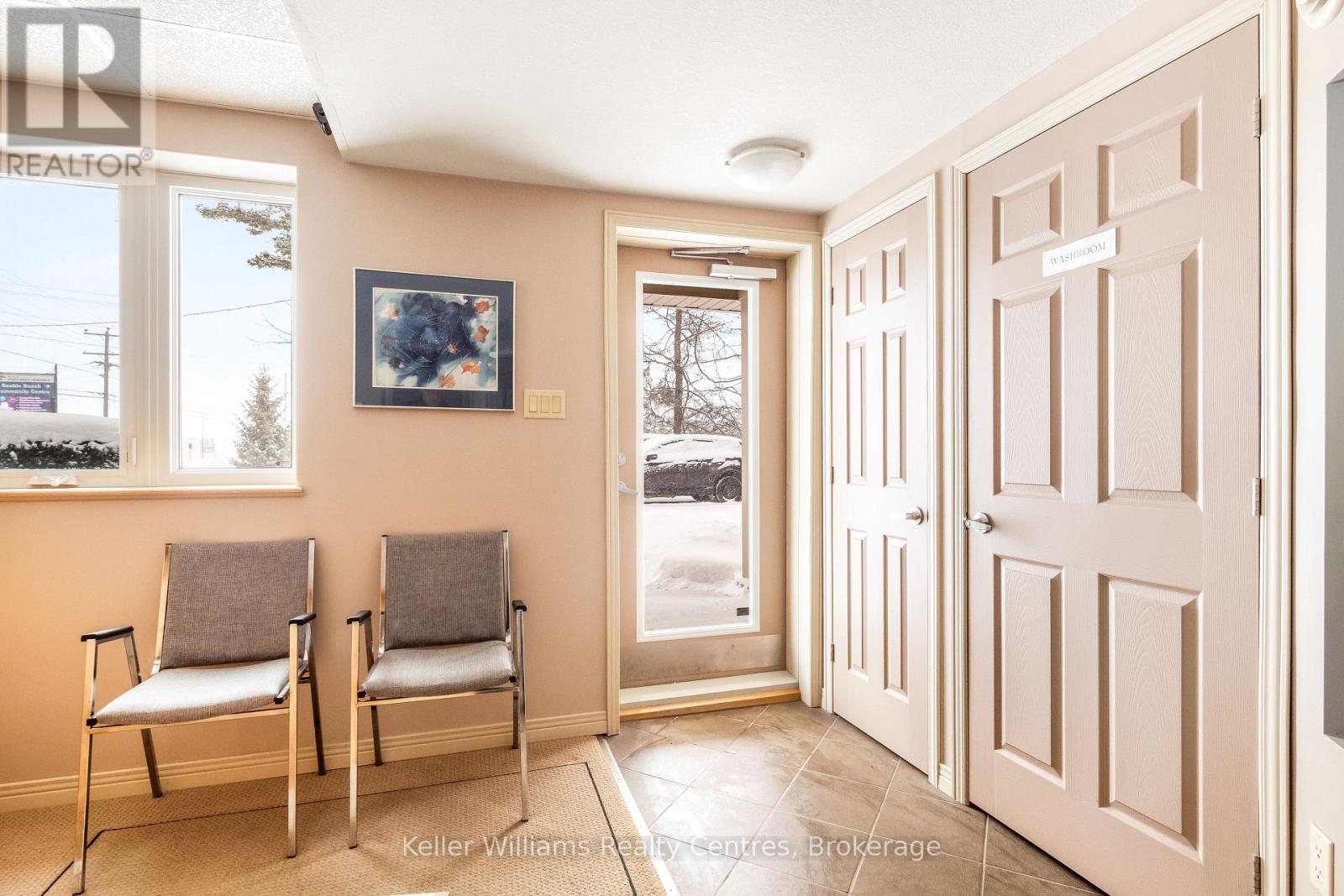 660 Main Street, South Bruce Peninsula, Ontario  N0H 2T0 - Photo 6 - X11932268
