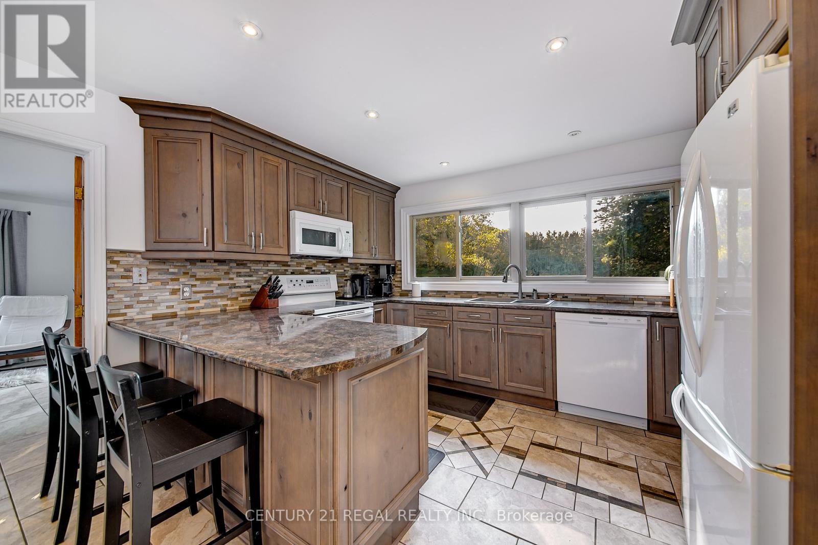 6171 7th Line, New Tecumseth, Ontario  L0G 1A0 - Photo 8 - N12059455