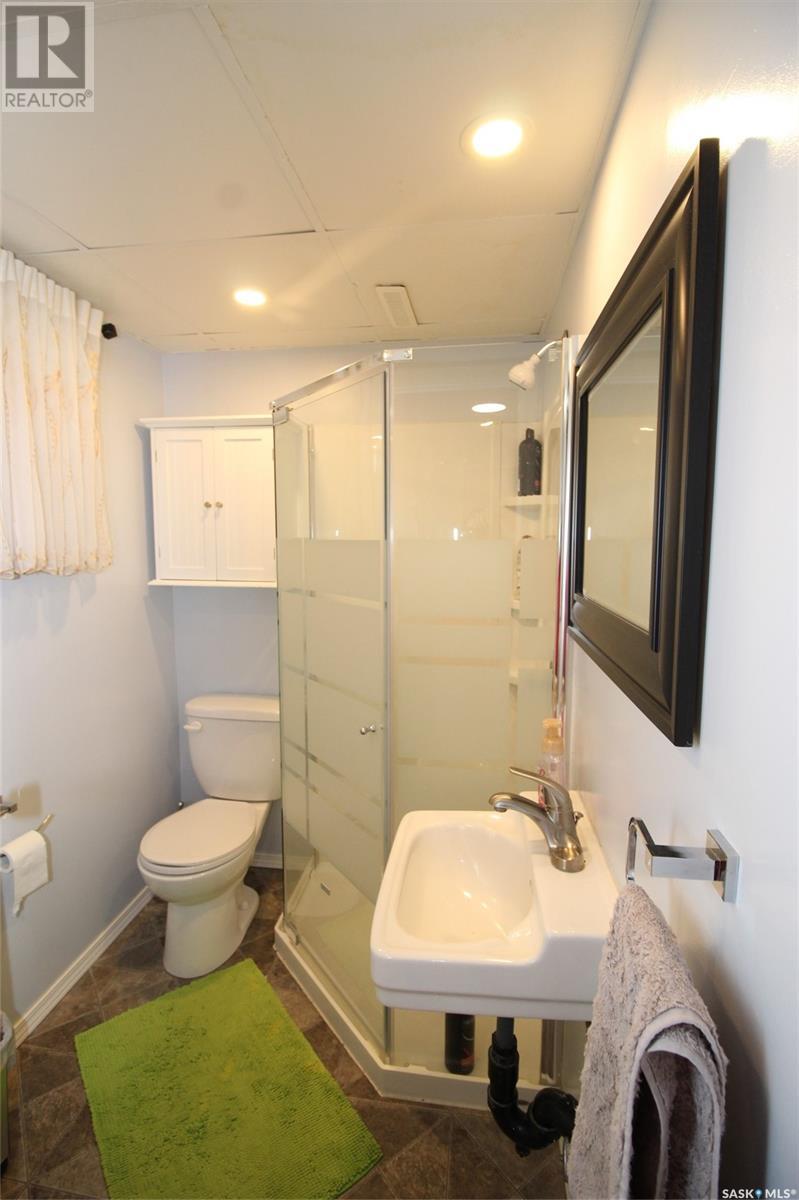 522 4th Street W, Shaunavon, Saskatchewan  S0N 2M0 - Photo 23 - SK001645