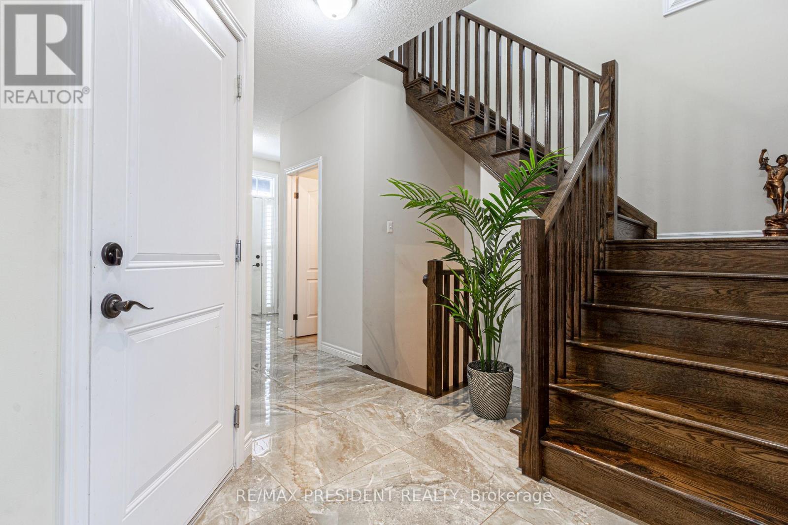 259 Winterberry Drive, Hamilton, Ontario  L8J 0J5 - Photo 17 - X12059482