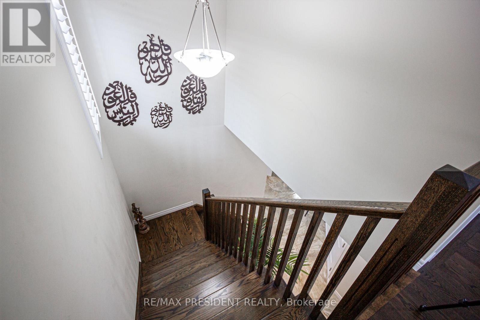 259 Winterberry Drive, Hamilton, Ontario  L8J 0J5 - Photo 18 - X12059482