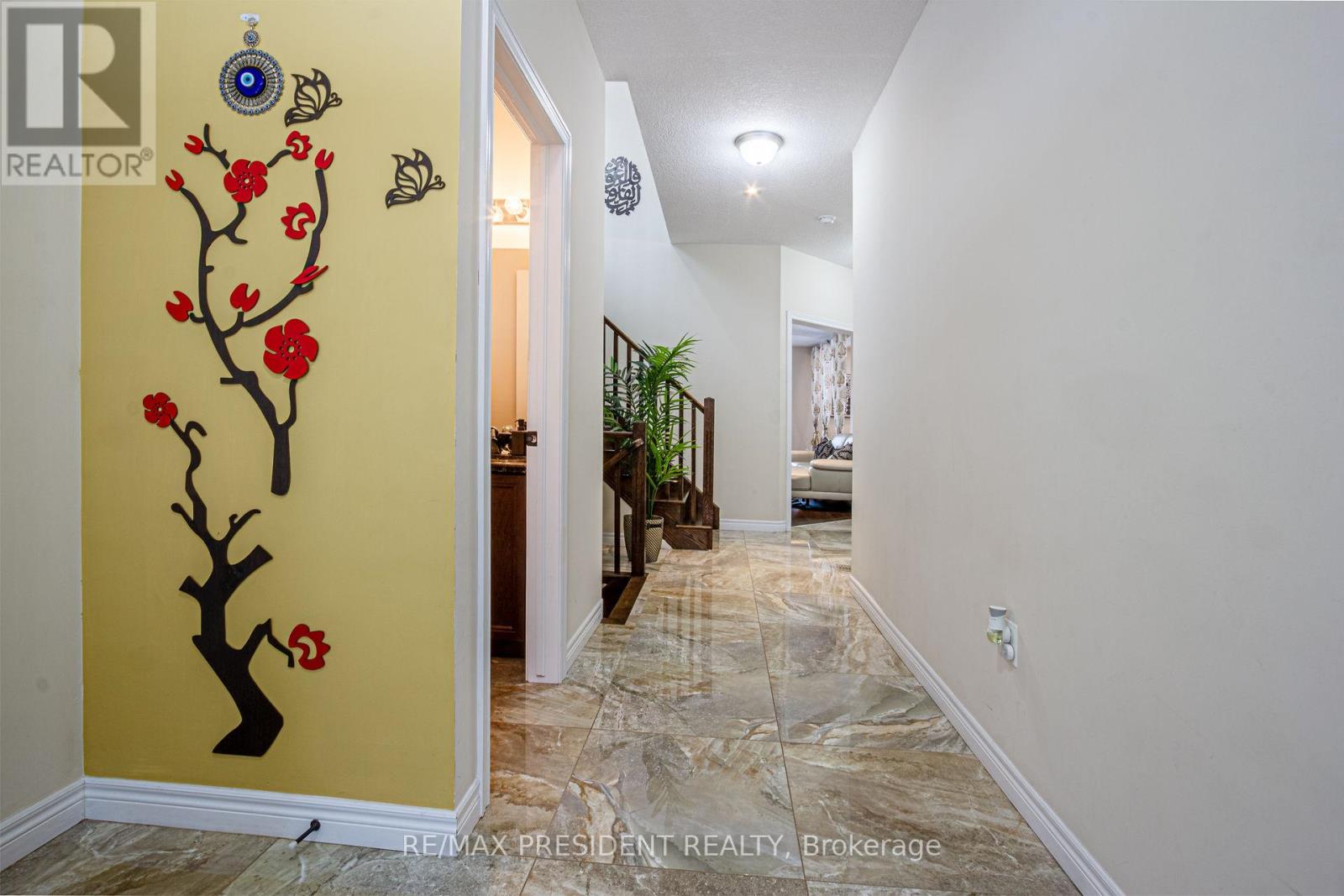 Property at 259 WINTERBERRY DRIVE image 2