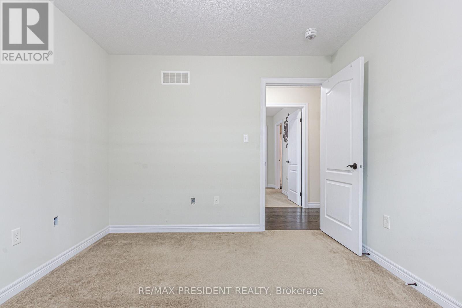 259 Winterberry Drive, Hamilton, Ontario  L8J 0J5 - Photo 33 - X12059482