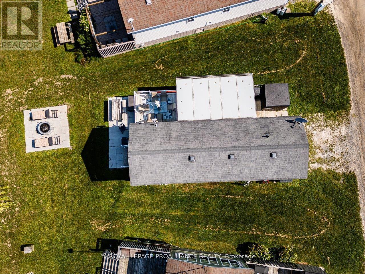 486 Cty Rd 18 - 3 Beachview Lane, Prince Edward County, Ontario  K0K 1P0 - Photo 15 - X12059579