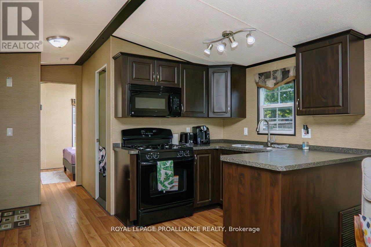 486 Cty Rd 18 - 3 Beachview Lane, Prince Edward County, Ontario  K0K 1P0 - Photo 20 - X12059579