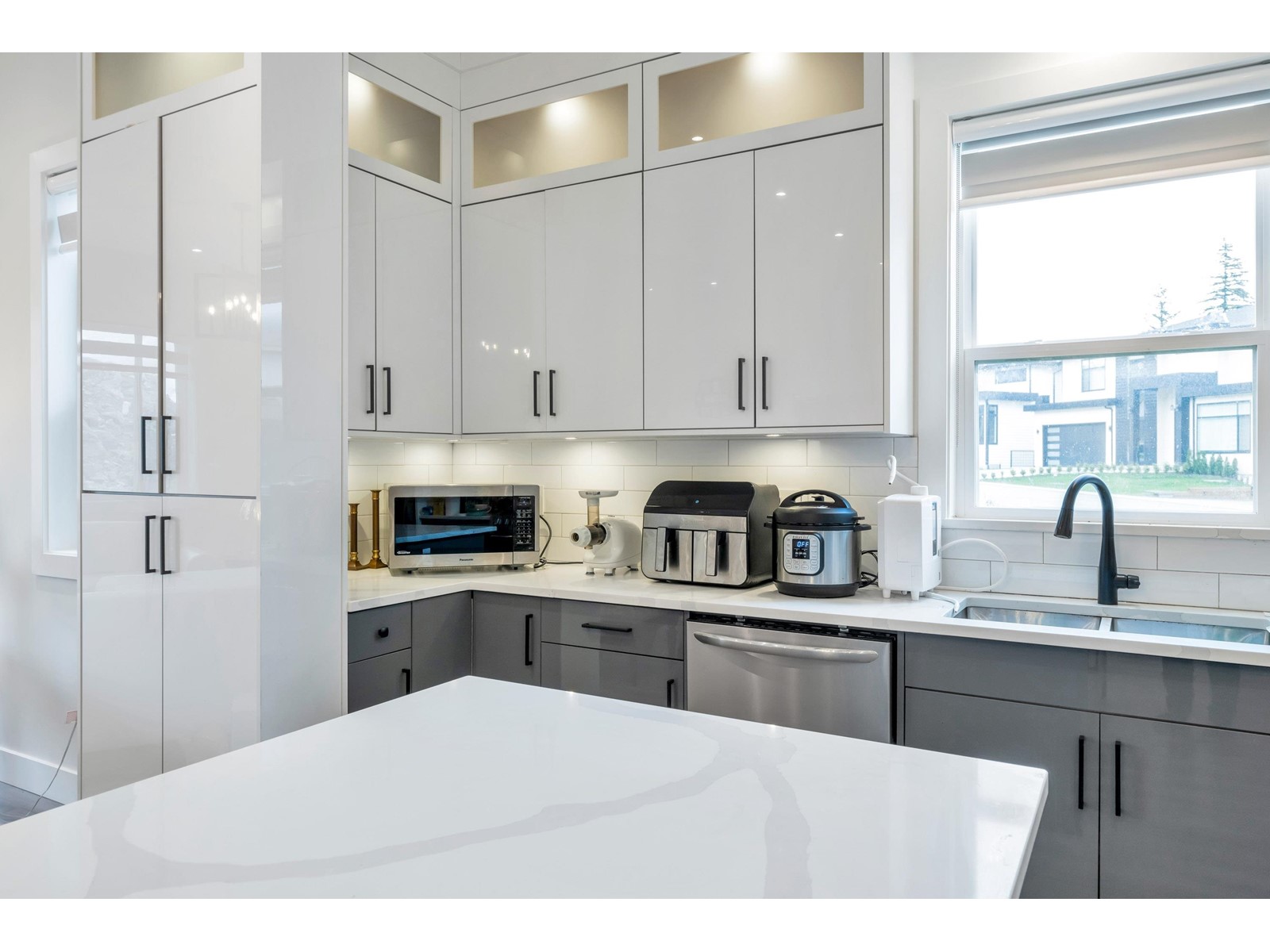 46077 CRESTVIEW DRIVE|Promontory, Chilliwack real estate listing R2978320 for sale
