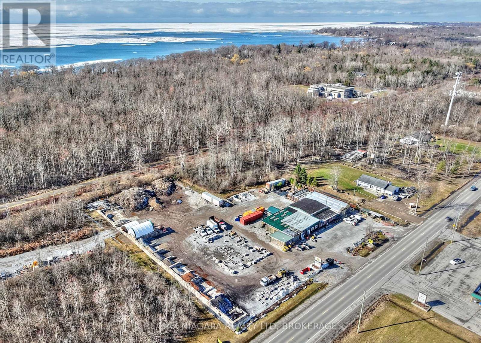 1625 Dominion Road, Fort Erie, Ontario  L2A 5M4 - Photo 2 - X12059504