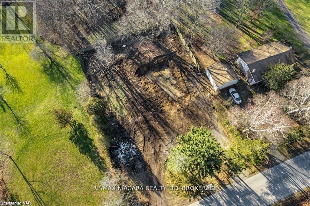 96 Sumbler Road, Pelham, Ontario  L0S 1C0 - Photo 2 - X12059656