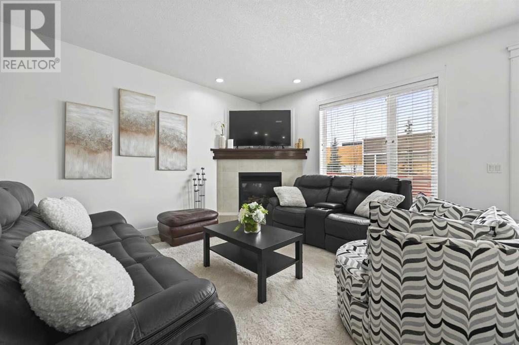 127 Evanswood Circle Nw, Calgary, Alberta  T3P 0K2 - Photo 8 - A2207961