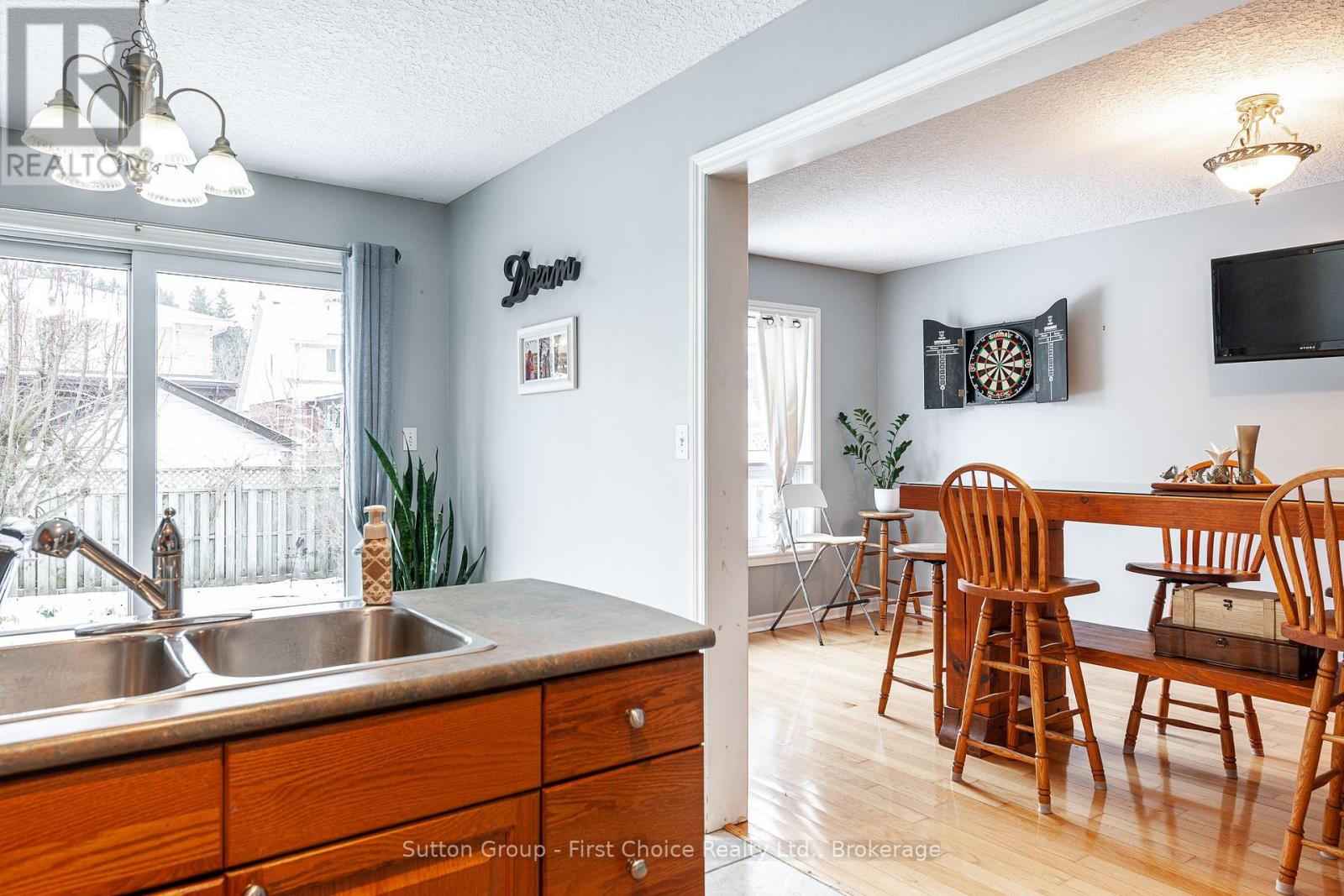 110 Wingfield Avenue, Stratford, Ontario  N5A 7Z2 - Photo 16 - X12059522