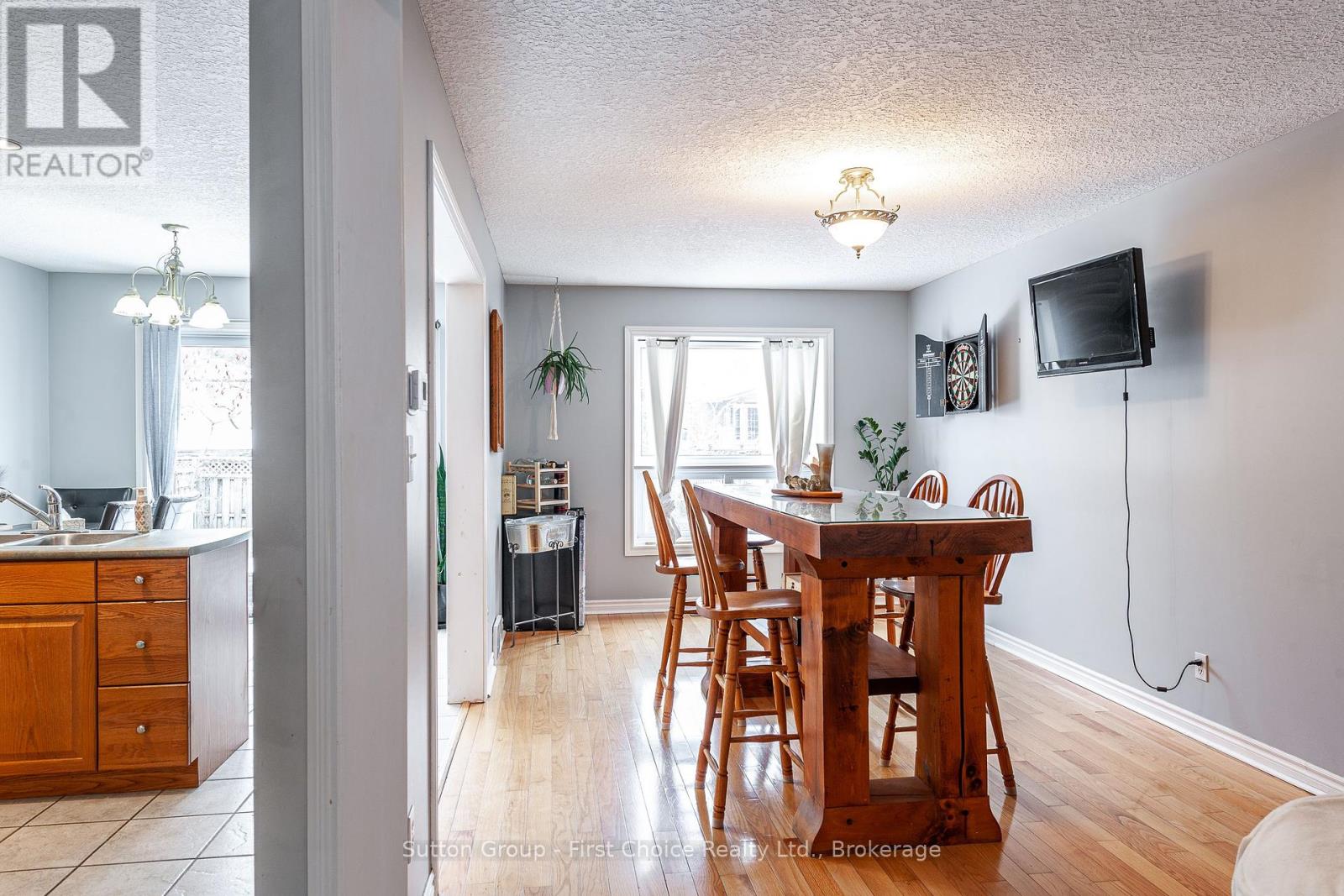 110 Wingfield Avenue, Stratford, Ontario  N5A 7Z2 - Photo 18 - X12059522
