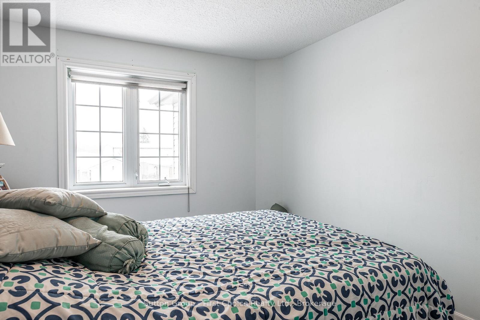110 Wingfield Avenue, Stratford, Ontario  N5A 7Z2 - Photo 33 - X12059522