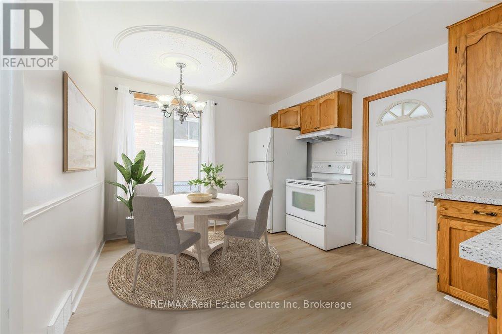 113 Norfolk Avenue, Cambridge, Ontario  N1R 3V1 - Photo 11 - X11994643