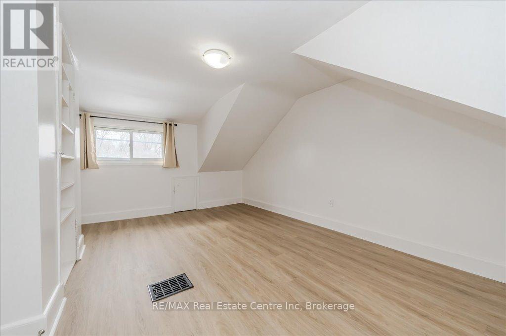 113 Norfolk Avenue, Cambridge, Ontario  N1R 3V1 - Photo 22 - X11994643