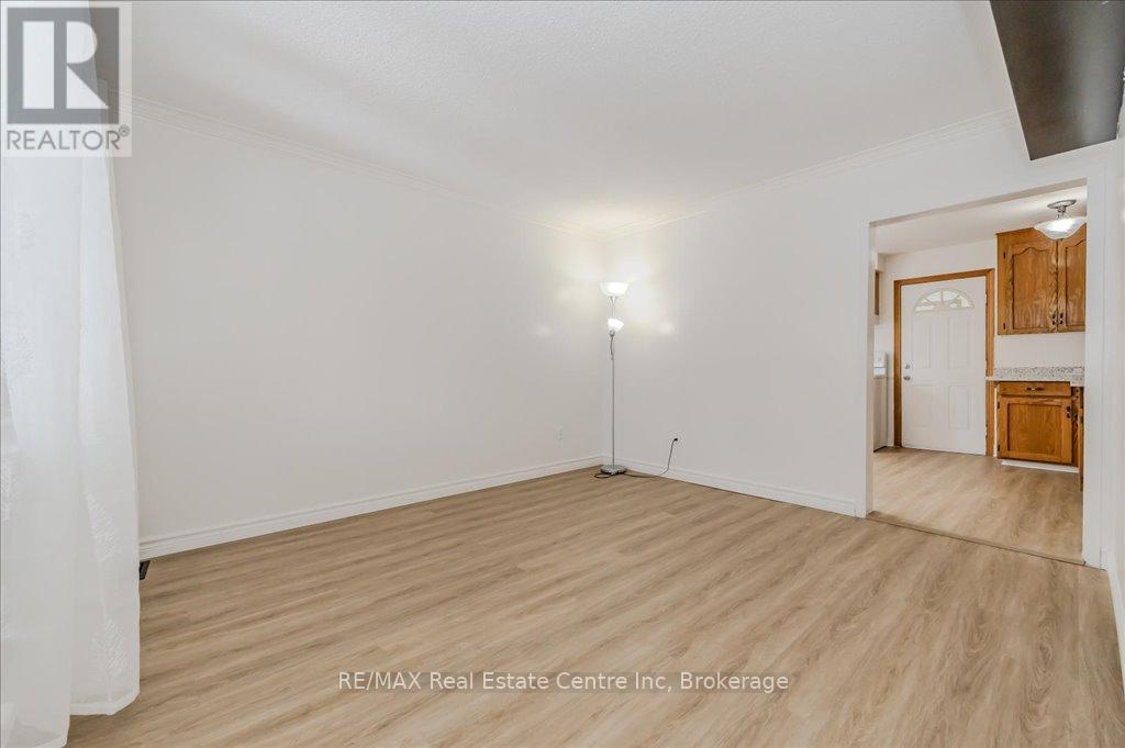 113 Norfolk Avenue, Cambridge, Ontario  N1R 3V1 - Photo 7 - X11994643