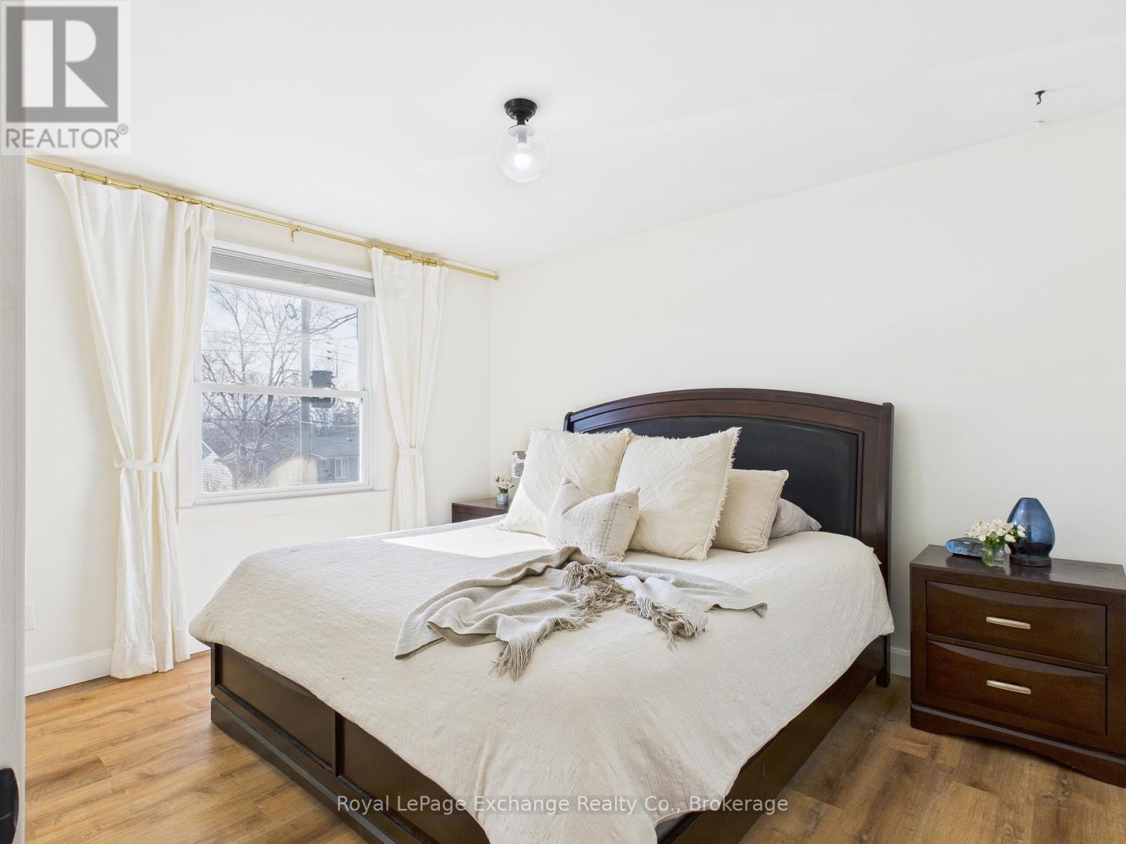523 19th Avenue, Hanover, Ontario  N4N 3G4 - Photo 16 - X12059499
