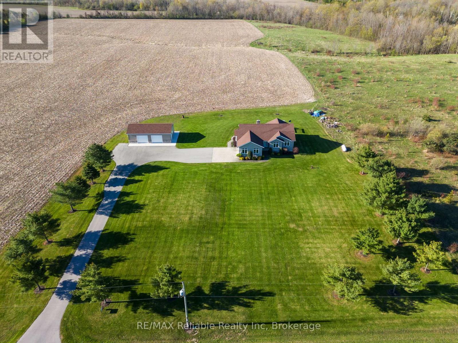 33859 Golf Course Road, Ashfield-Colborne-Wawanosh, Ontario  N7A 3Y3 - Photo 2 - X12059584