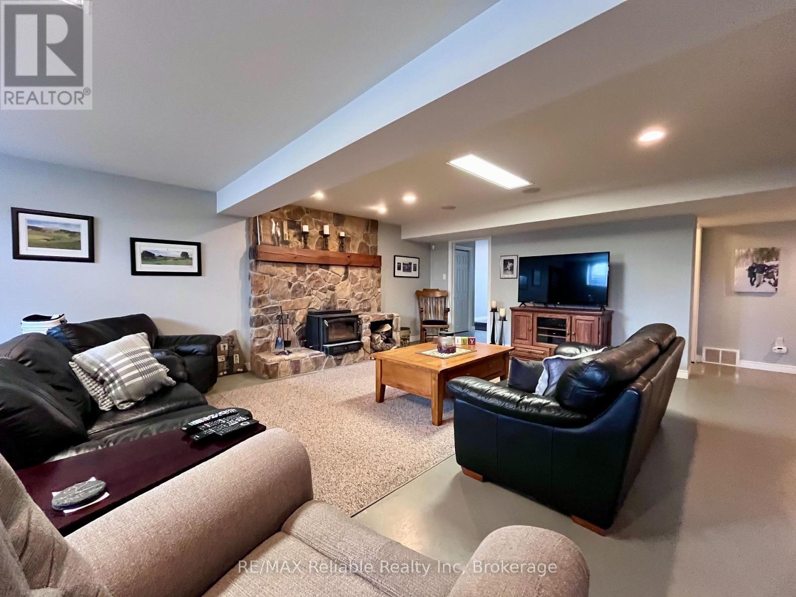 33859 Golf Course Road, Ashfield-Colborne-Wawanosh, Ontario  N7A 3Y3 - Photo 31 - X12059584