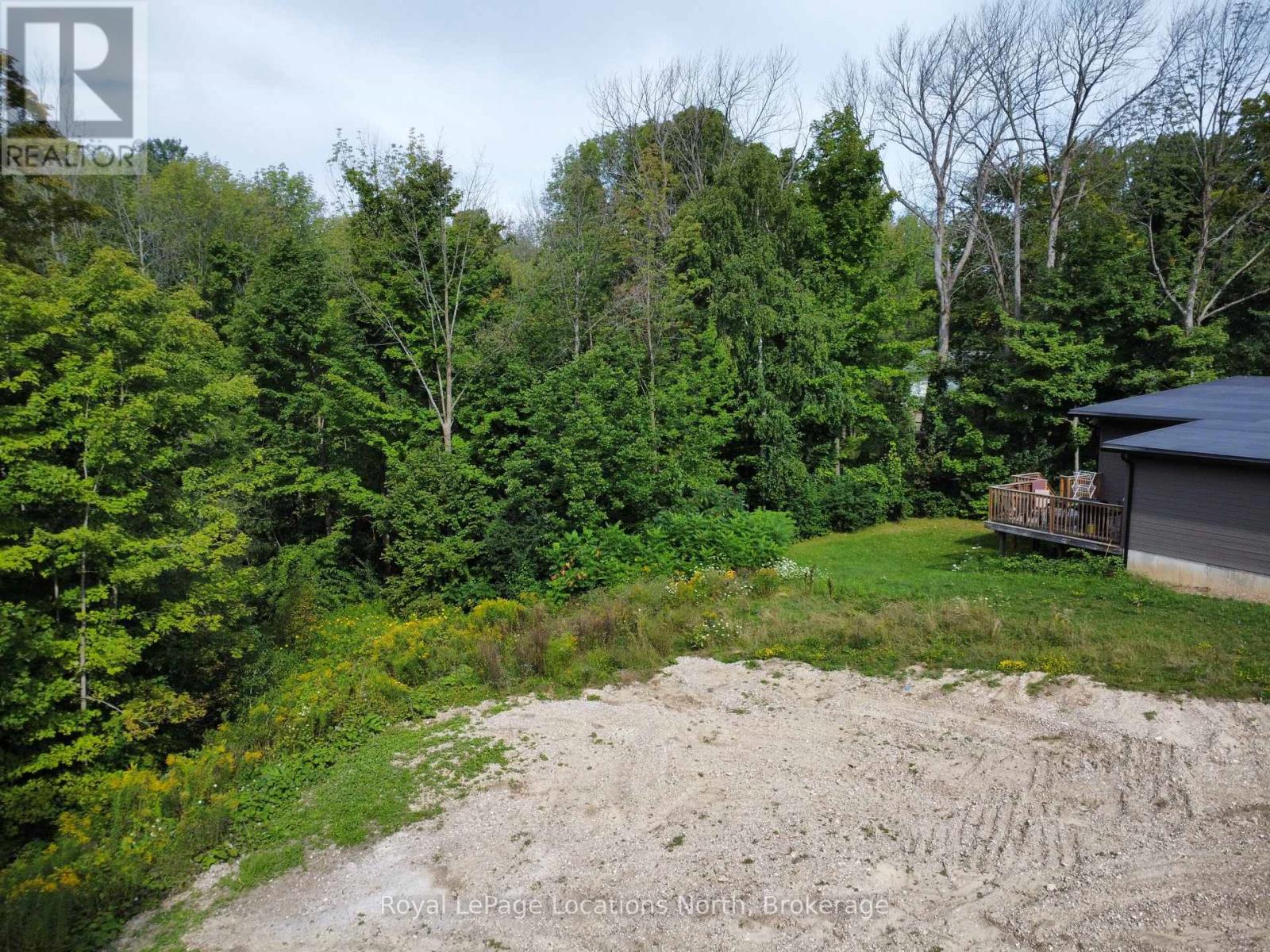 60 Gordon Crescent, Meaford, Ontario  N4L 0A9 - Photo 5 - X12059634