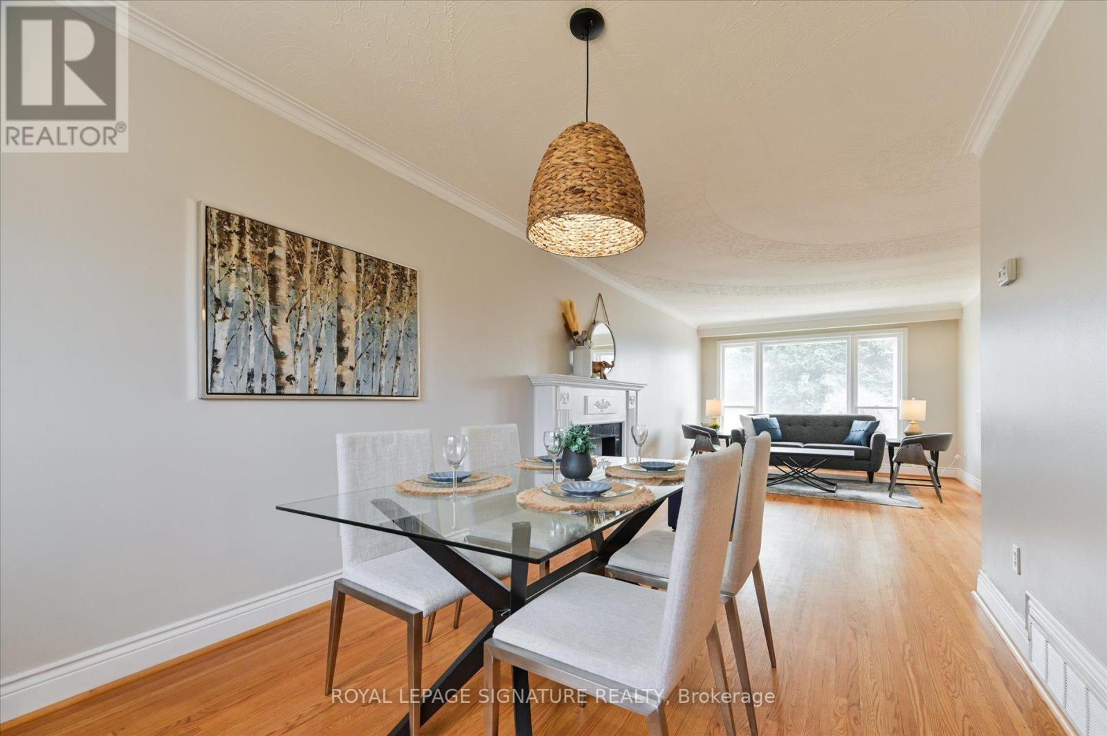 70 Anewen Drive, Toronto, Ontario  M4A 1S3 - Photo 8 - C12059526