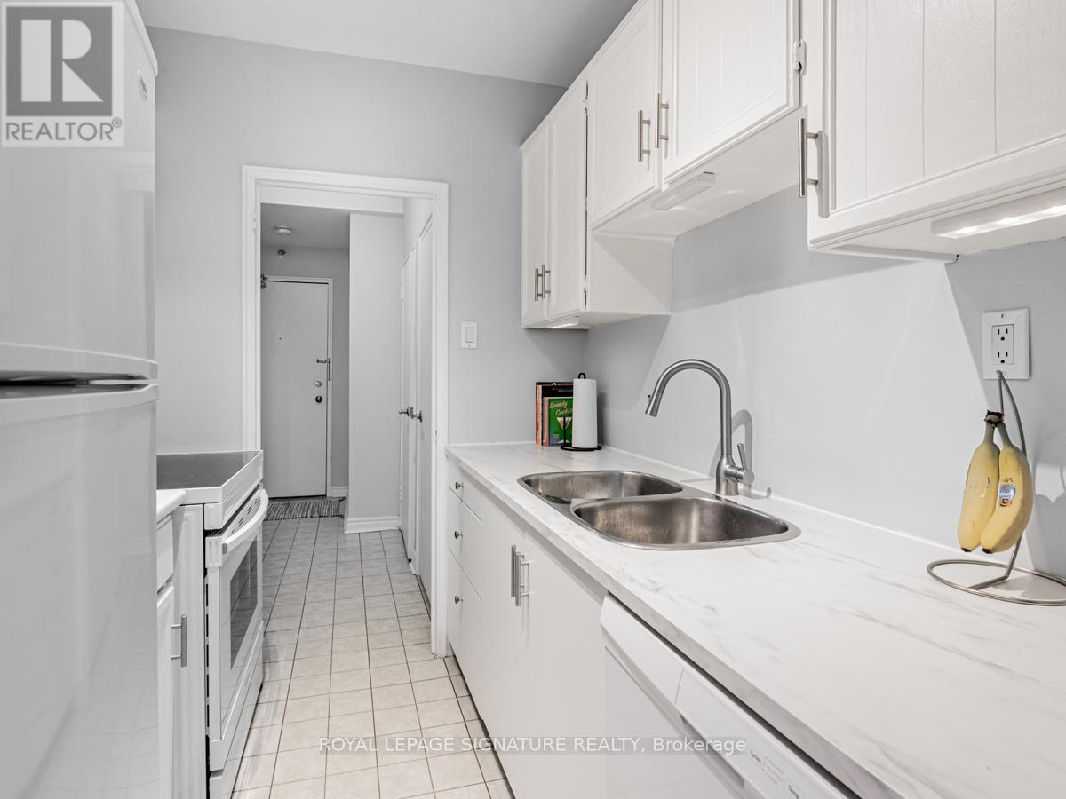 206 - 740 Eglinton Avenue W, Toronto, Ontario  M5N 1C4 - Photo 17 - C12059642