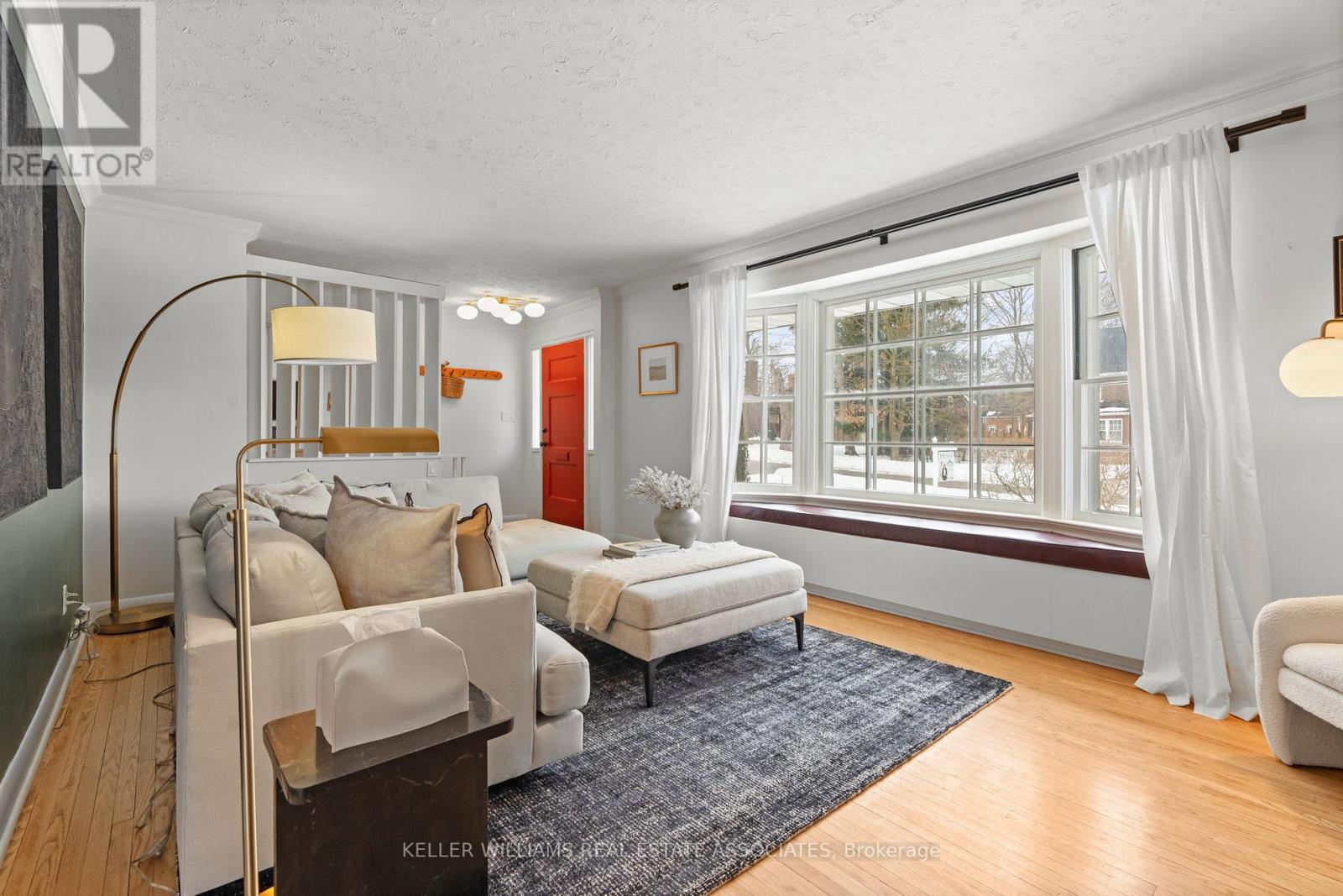 Property at 406 SAINT JOHN STREET W image 5