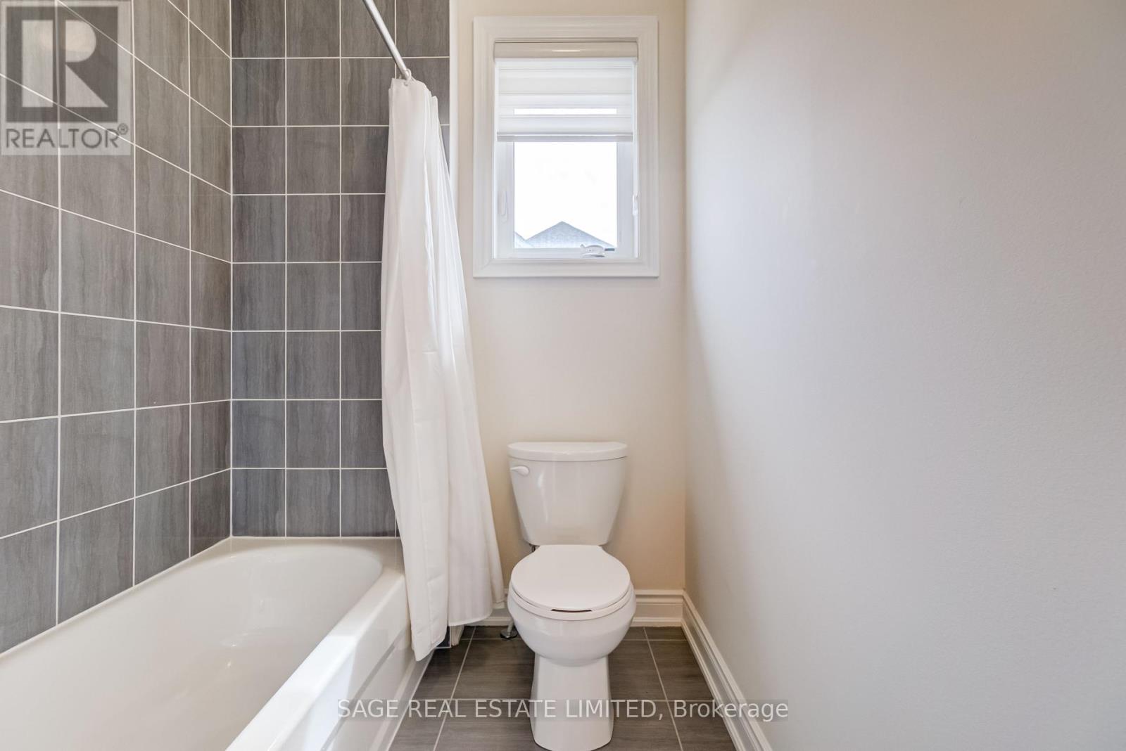 3 Joiner Circle, Whitchurch-Stouffville, Ontario  L4A 7X4 - Photo 33 - N12059626