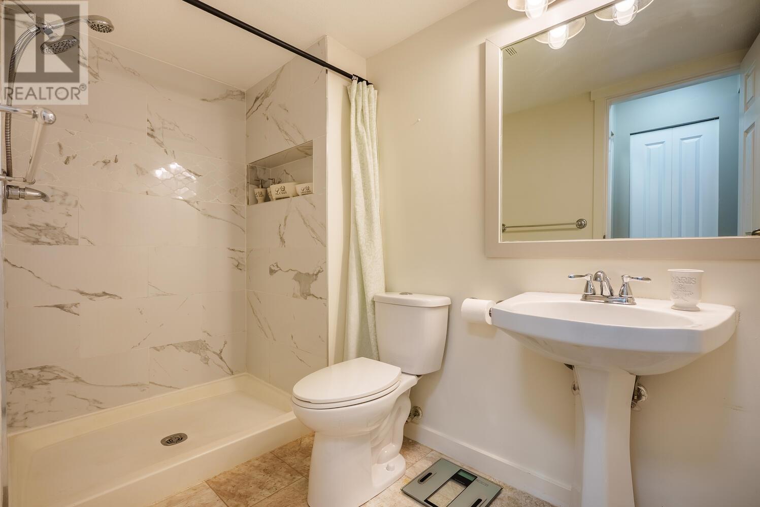 104 1432 Parkway Boulevard, Coquitlam, British Columbia  V3E 3L9 - Photo 16 - R2984882
