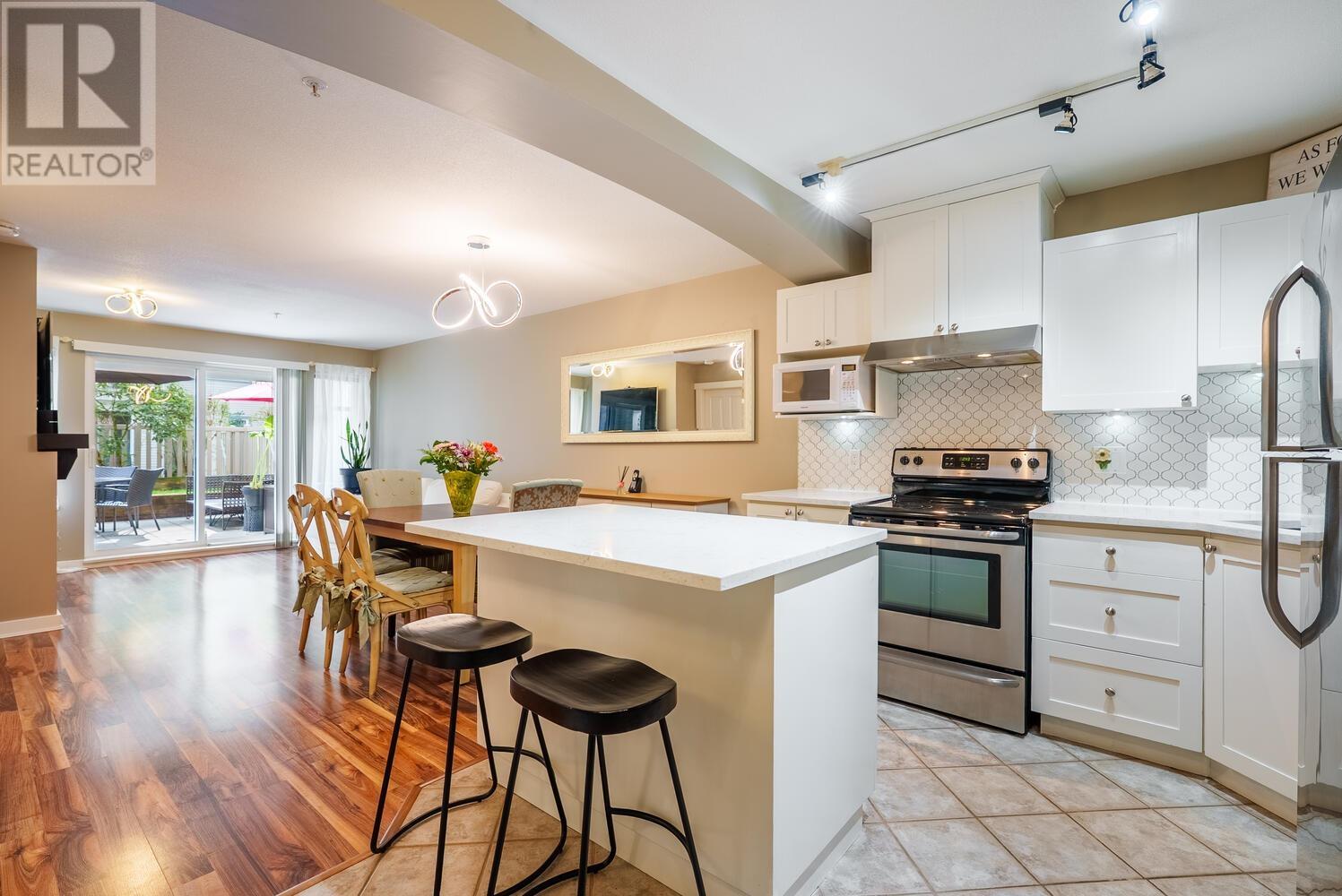 104 1432 Parkway Boulevard, Coquitlam, British Columbia  V3E 3L9 - Photo 5 - R2984882