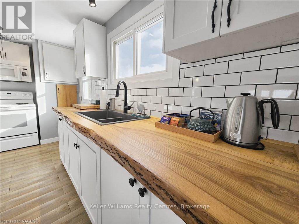 502212 Grey Road 1, Georgian Bluffs, Ontario  N0H 2T0 - Photo 19 - X12057316