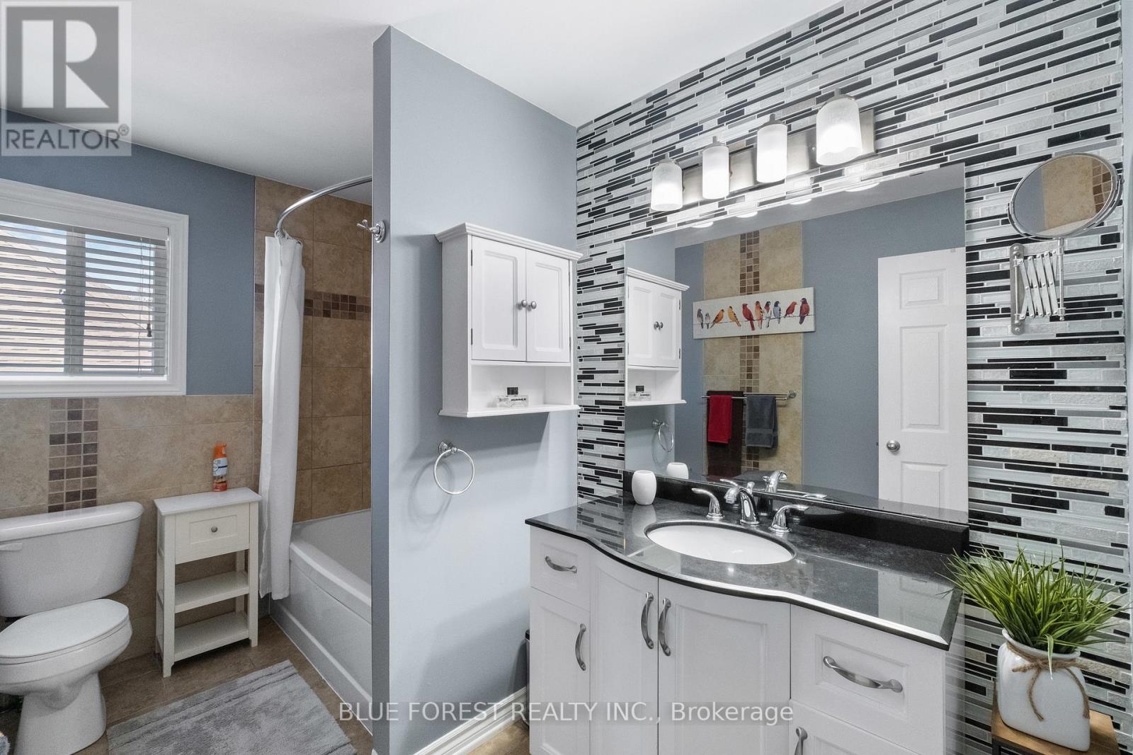 2982 Devon Road, London, Ontario  N6E 0A4 - Photo 19 - X12059769